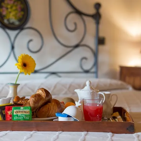 Montecorneo Lejlighedshotel 2*