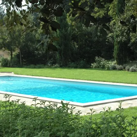 Montecorneo 公寓式酒店