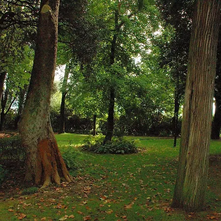 Montecorneo Aparthotel