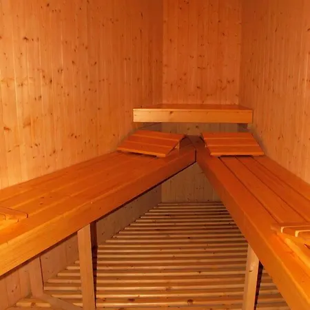 Montecorneo 2* 蓬特圣乔凡尼