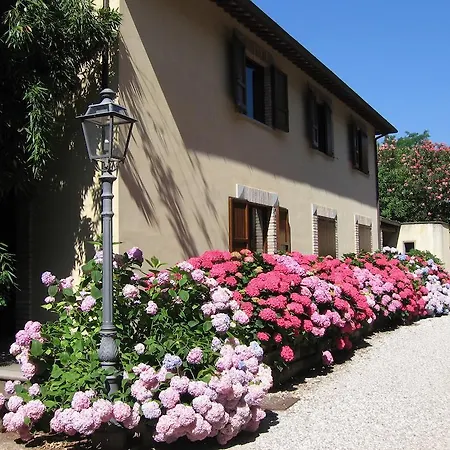 Montecorneo 公寓式酒店 2*